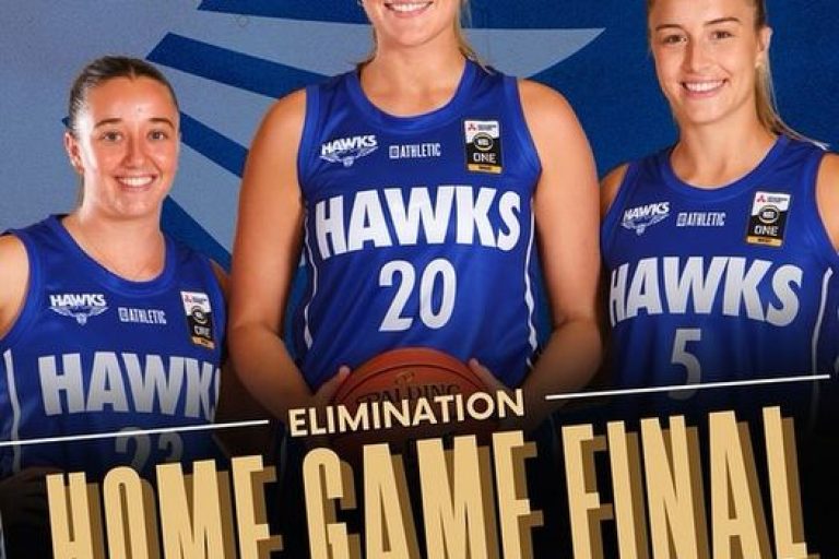 Hawks Women into the Semi-Final Thursday Night at Bendat