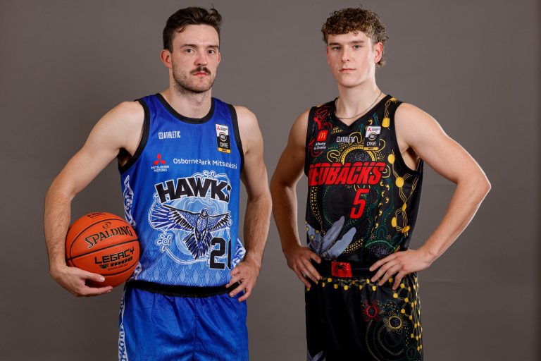 Hawks head to Albany to take on the Redbacks